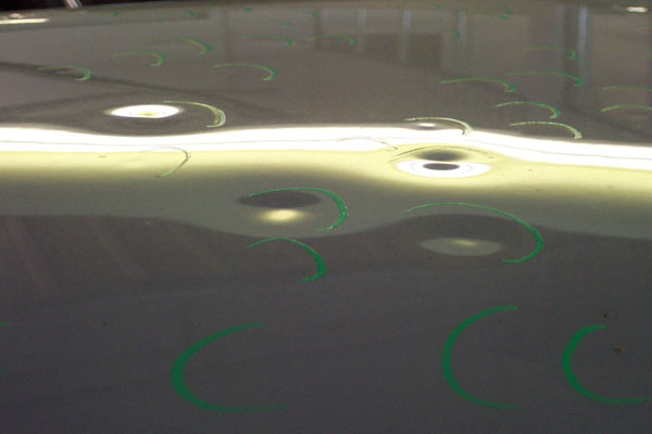 Dellen in Großaufnahme von Dellenteam-Mitglied CAR-REP-Profiteam Denk