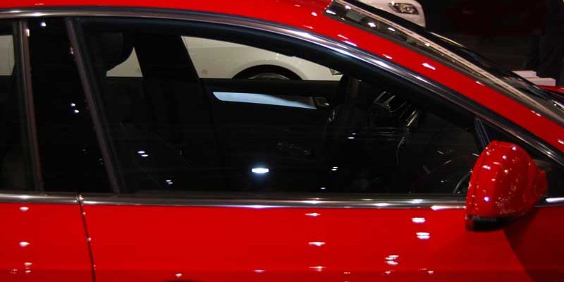 Dellenteam – Gebrauchte ohne Dellen, Symbolbild eines glänzenden Autos